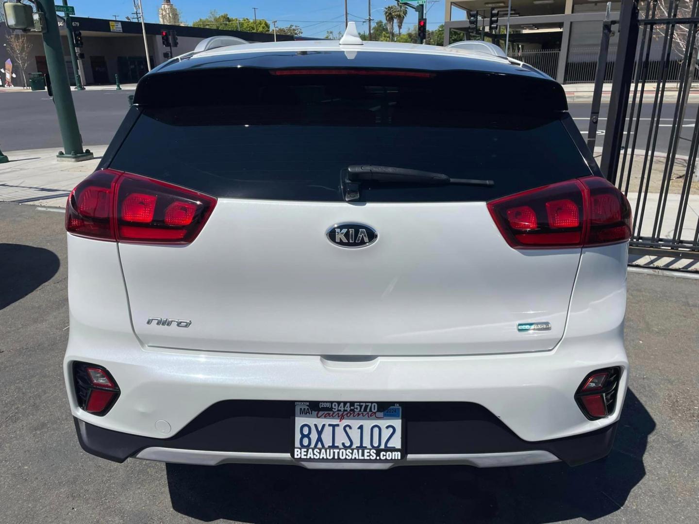 2021 WHITE /BLACK Kia Niro Plug In Hybrid (KNDCM3LD1M5) , located at 744 E Miner Ave, Stockton, CA, 95202, (209) 944-5770, 37.956863, -121.282082 - Photo#12